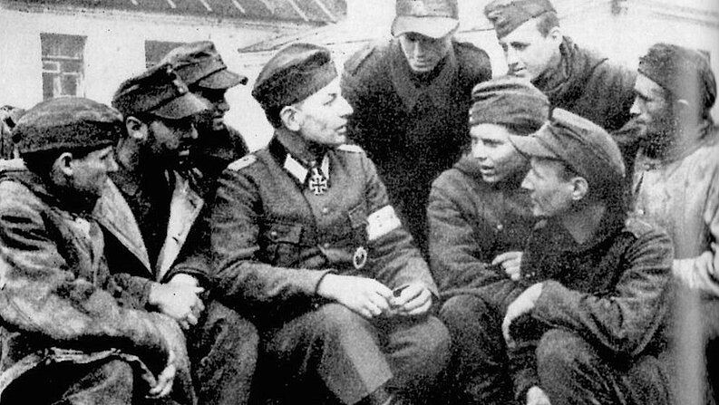 Das Nationalkomitee „Freies Deutschland“ (NKFD) führte Gespräche mit deutschen Soldaten in Gefangenschaft